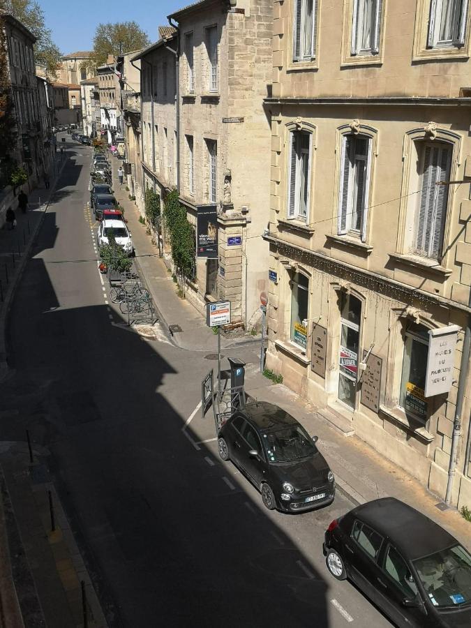 Escale Citadine Au Centre D'avignon, Climatisation, De Charme, Spacieux Et Lumineux Avignon